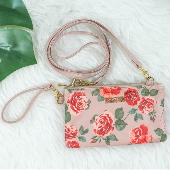 Kenneth Cole Handbags - Kenneth Cole floral print crossbody purse